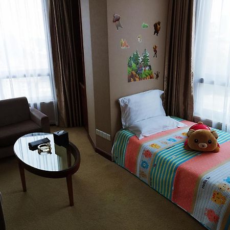 Dalian Furong International Hotel Exterior photo