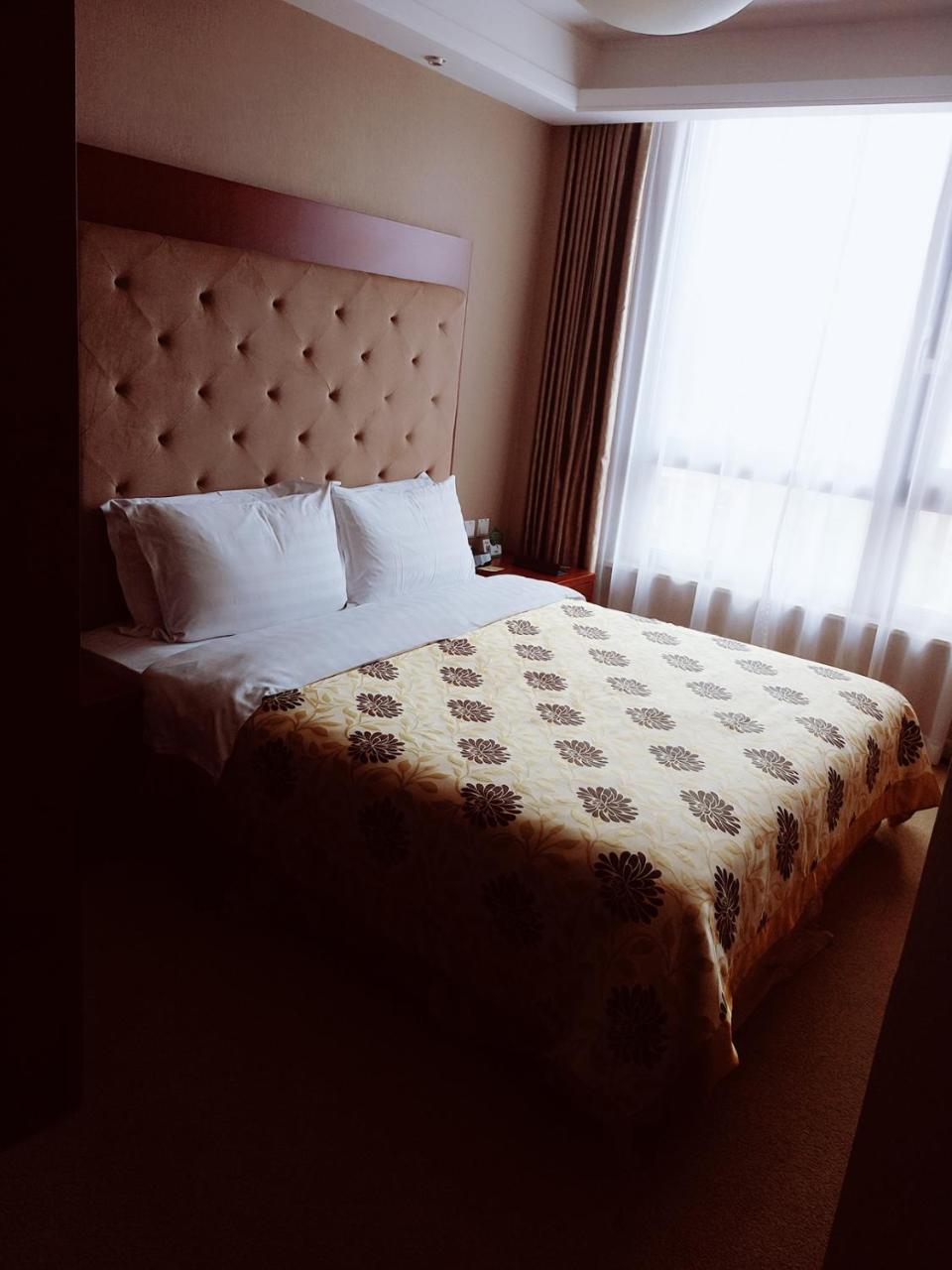 Dalian Furong International Hotel Exterior photo